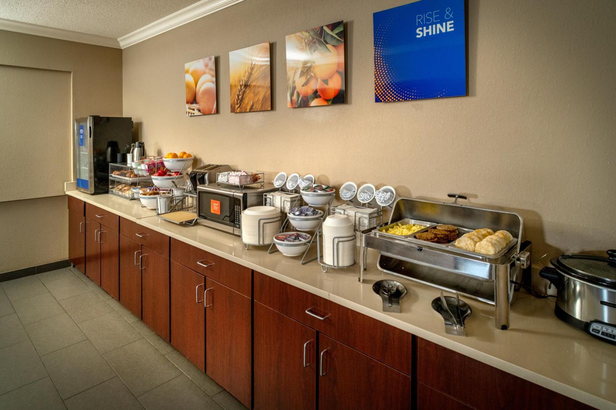 Comfort Suites Prestonsburg West Экстерьер фото