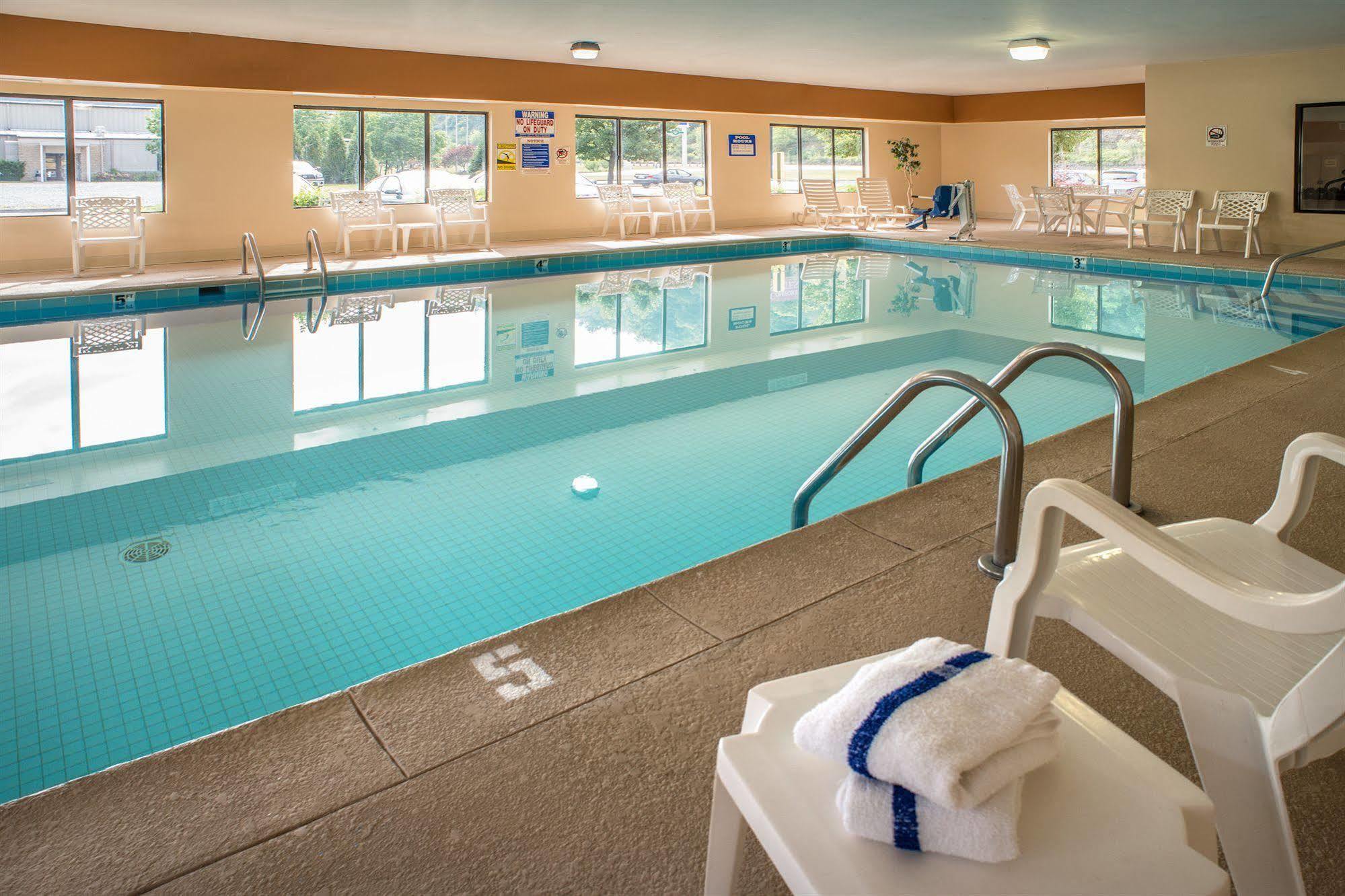 Comfort Suites Prestonsburg West Экстерьер фото